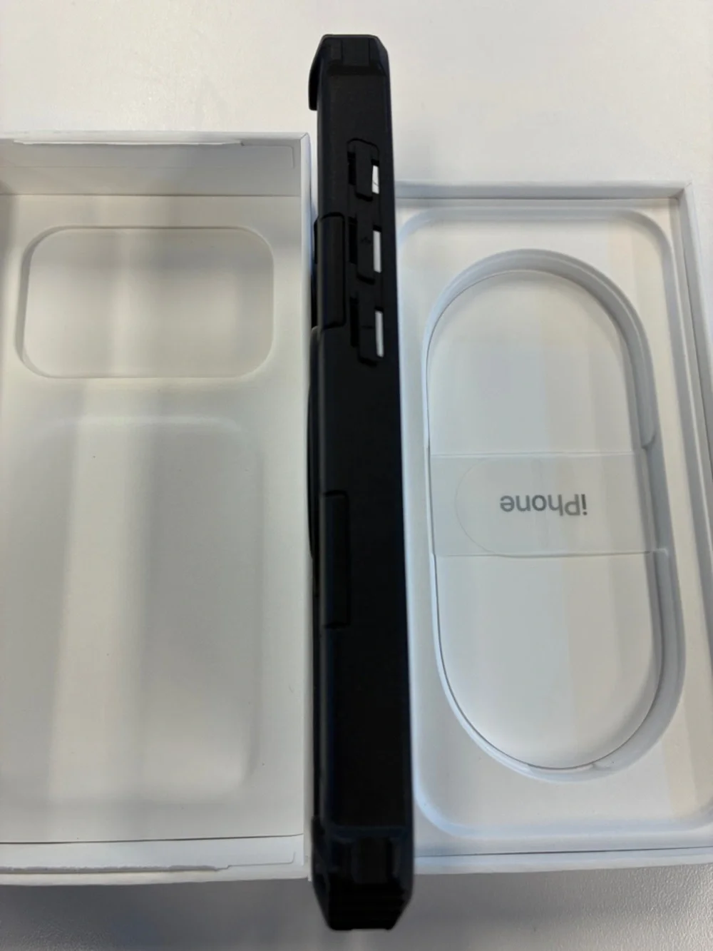 16E Black Case with Built-In Fidget spinner and kick stand. MagSafe
